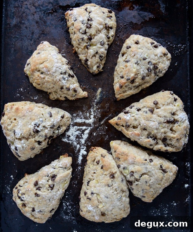 Banana Bread Scones I howsweeteats.com