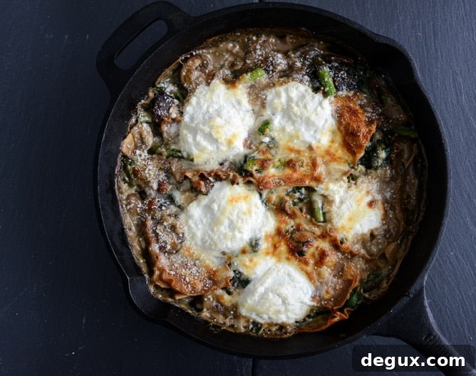 Springtime Veggie Skillet Lasagna I howsweeteats.com Springtime Veggie Skillet Lasagna I howsweeteats.com
