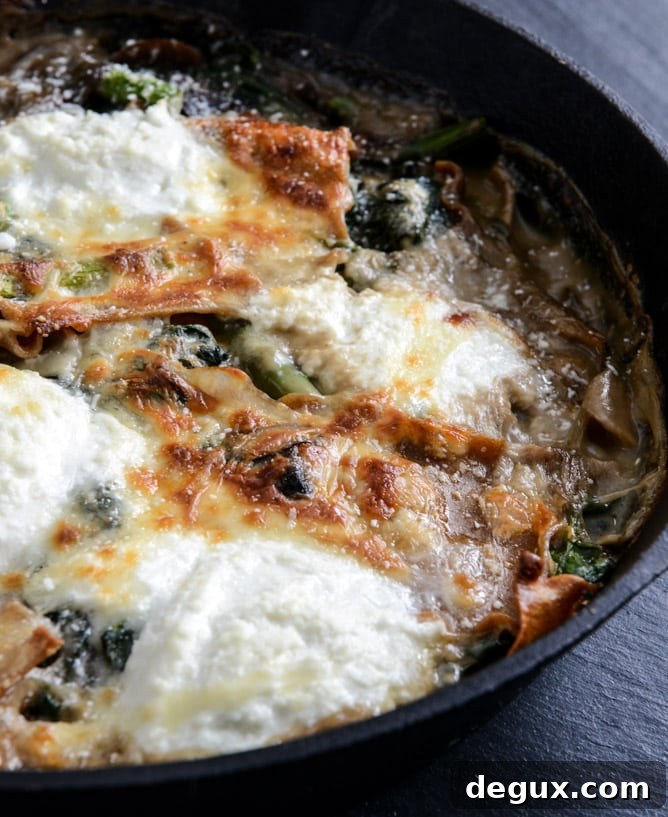 Springtime Veggie Skillet Lasagna I howsweeteats.com Springtime Veggie Skillet Lasagna I howsweeteats.com