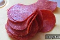 Holiday Pizza Dip Recipe: Crowd-Pleasing Appetizer for Parties
