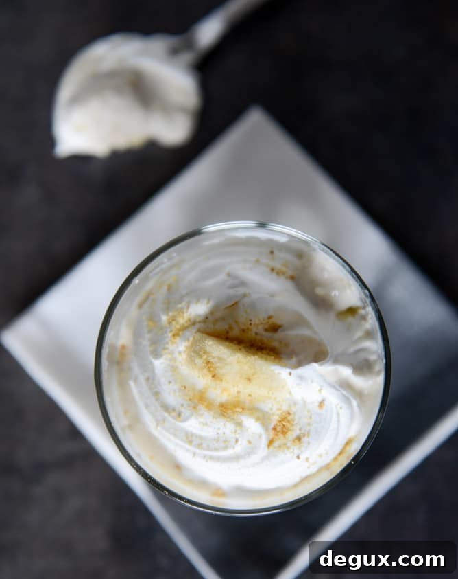 No-Bake Banana Cream Cheesecakes I howsweeteats.com