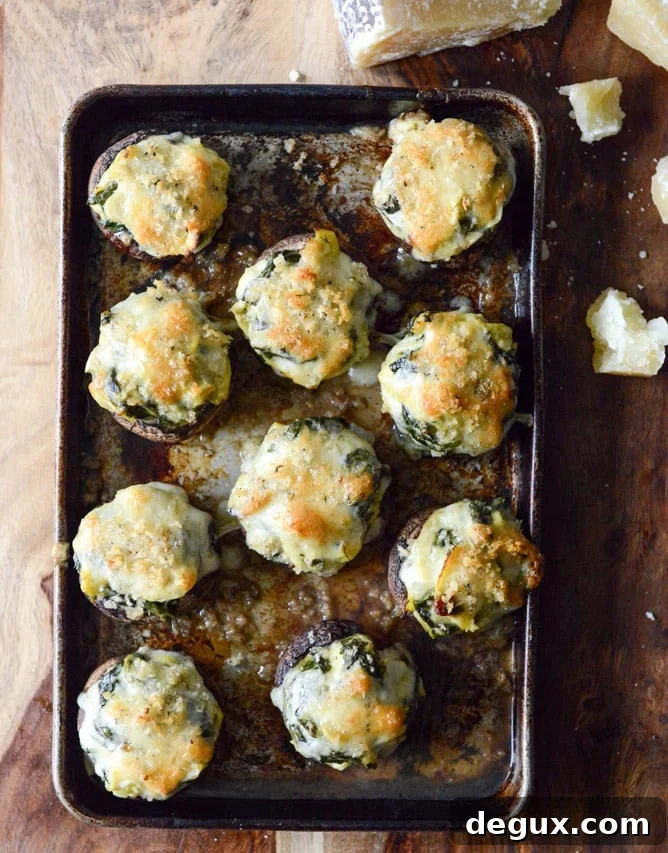 Spinach, Bacon + Artichoke Stuffed Portobellos I howsweeteats.com