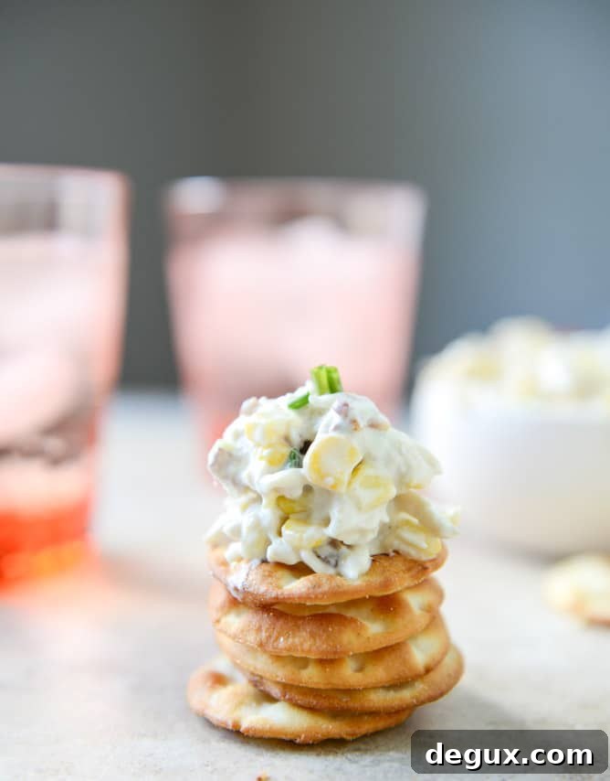 Sweet Corn, Bacon and Scallion Greek Yogurt Chicken Salad I howsweeteats.com