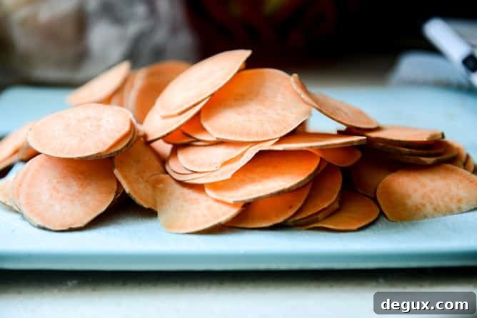Homemade BBQ Sweet Potato Chips I howsweeteats.com Homemade BBQ Sweet Potato Chips I howsweeteats.com