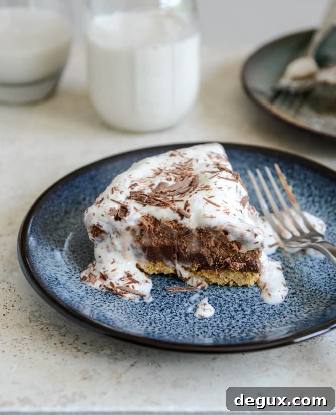 Chocolate Peanut Butter Truffle Pie I howsweeteats.com Chocolate Peanut Butter Truffle Pie I howsweeteats.com