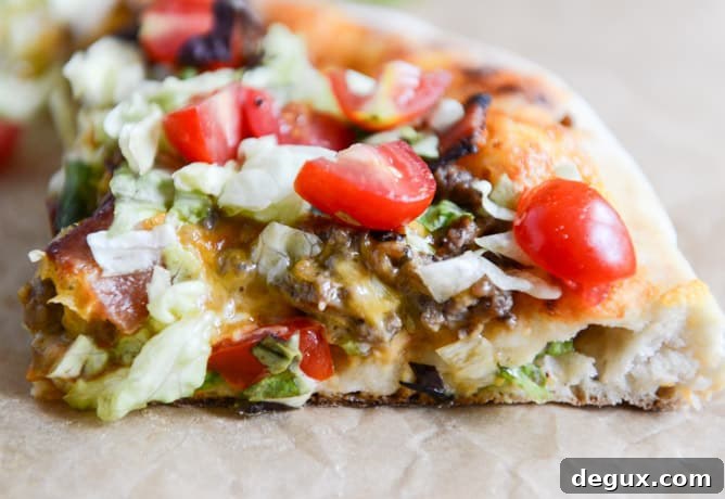 Bacon Cheeseburger Skillet Pizza I howsweeteats.com Bacon Cheeseburger Skillet Pizza I howsweeteats.com