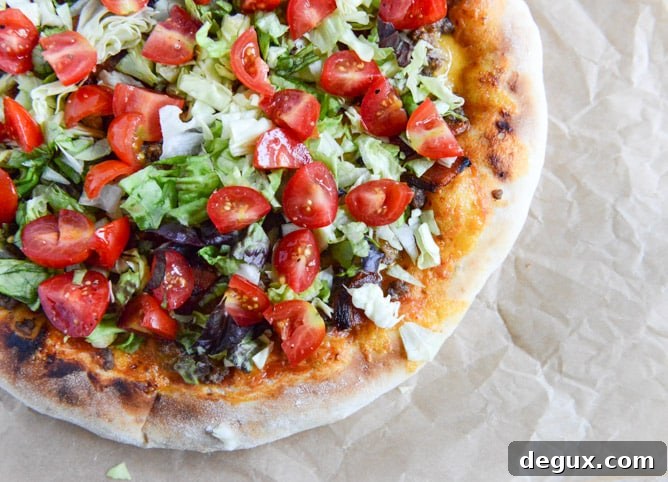 Bacon Cheeseburger Skillet Pizza I howsweeteats.com Bacon Cheeseburger Skillet Pizza I howsweeteats.com