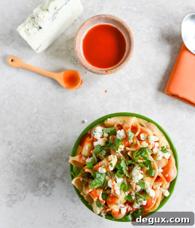 Stovetop Buffalo Chicken Shells + Cheese I howsweeteats.com
