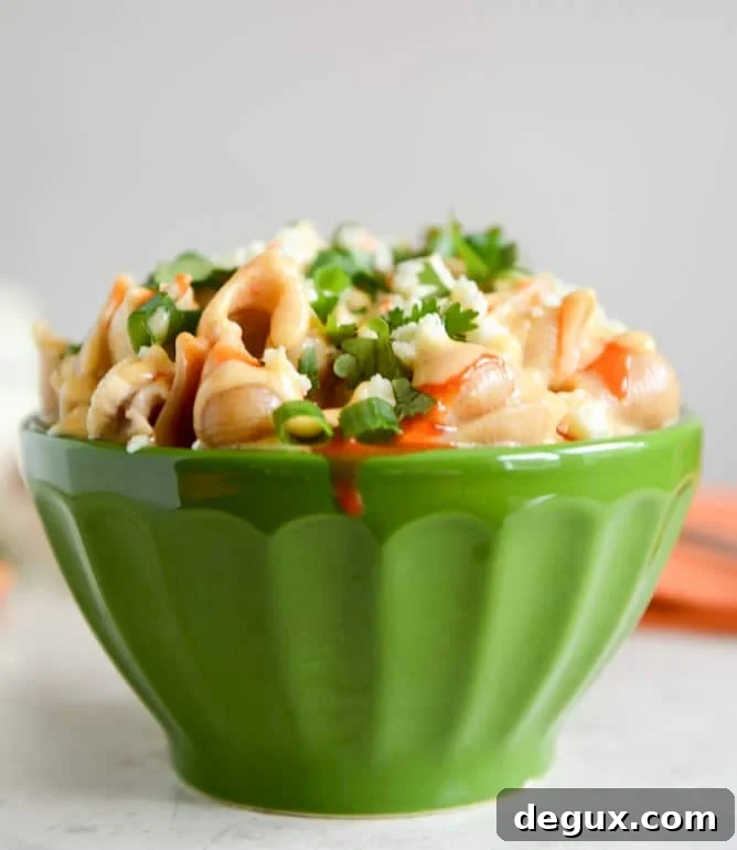 Stovetop Buffalo Chicken Shells + Cheese I howsweeteats.com
