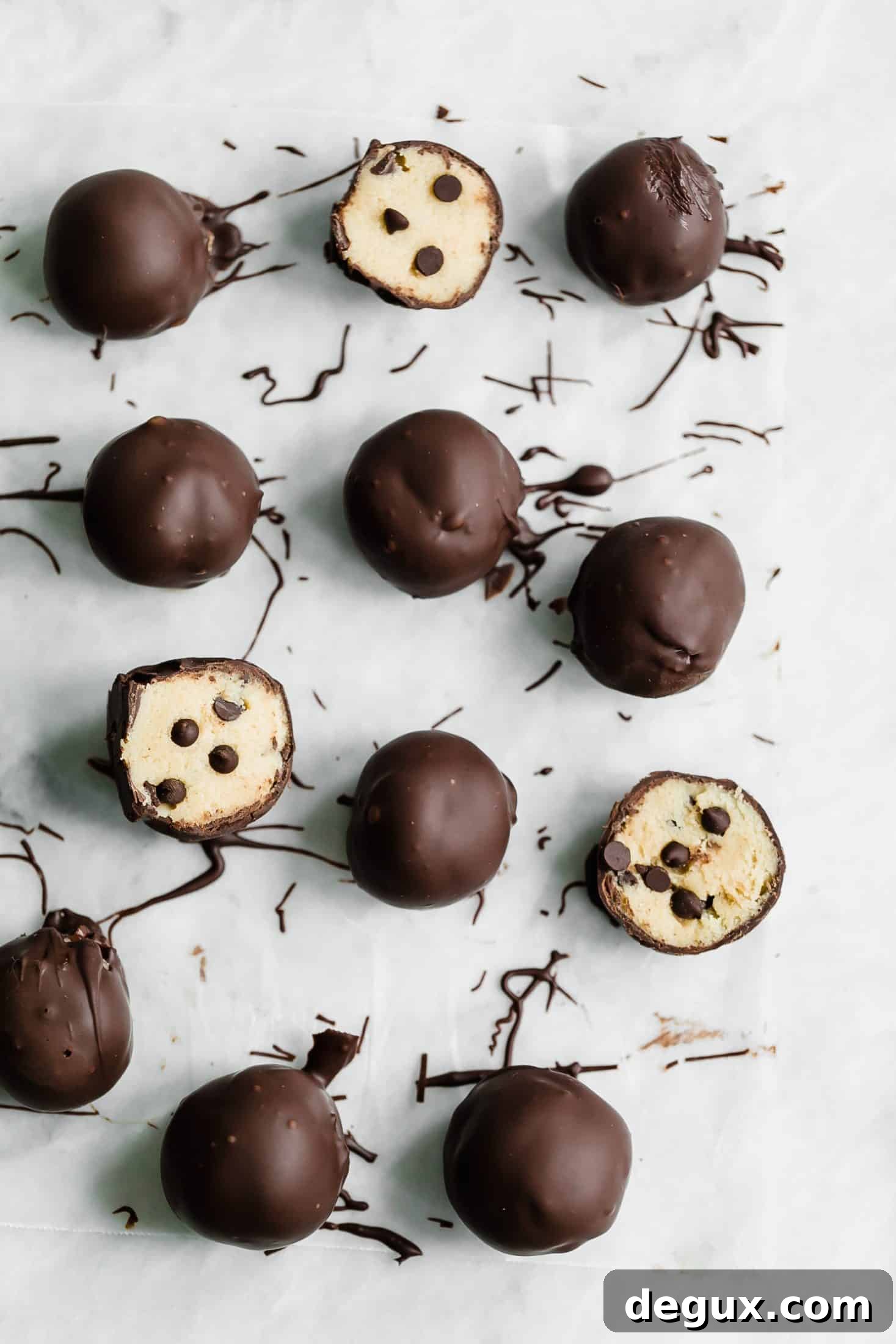Cookie Dough Truffles Recipe: No-Bake Dessert Bites 3 cookie dough truffles I howsweeteats.com #cookiedough #truffles #christmas #cookies