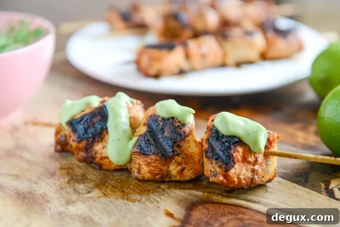 Chipotle Lime Grilled Chicken Skewers with Avocado Ranch I howsweeteats.com Chipotle Lime Grilled Chicken Skewers with Avocado Ranch I howsweeteats.com