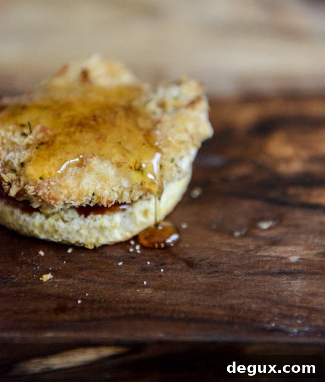Crispy Buttermilk Baked Chicken + Corn Bread Biscuit Sliders I howsweeteats.com Crispy Buttermilk Baked Chicken + Corn Bread Biscuit Sliders I howsweeteats.com