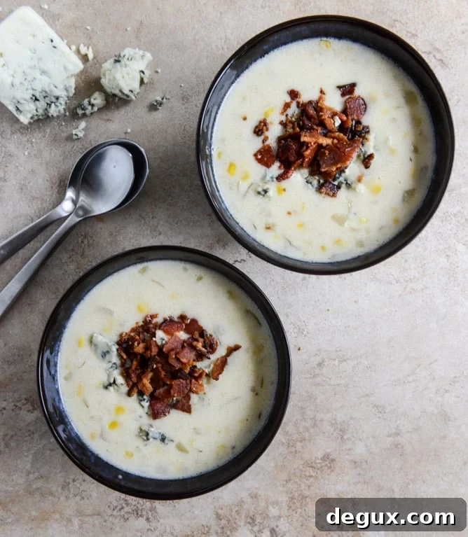 Cheesy Corn Chowder with Bacon + Gorgonzola I howsweeteats.com Cheesy Corn Chowder with Bacon + Gorgonzola I howsweeteats.com