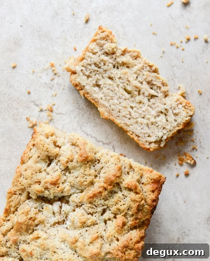 White Cheddar Beer Bread I howsweeteats.com