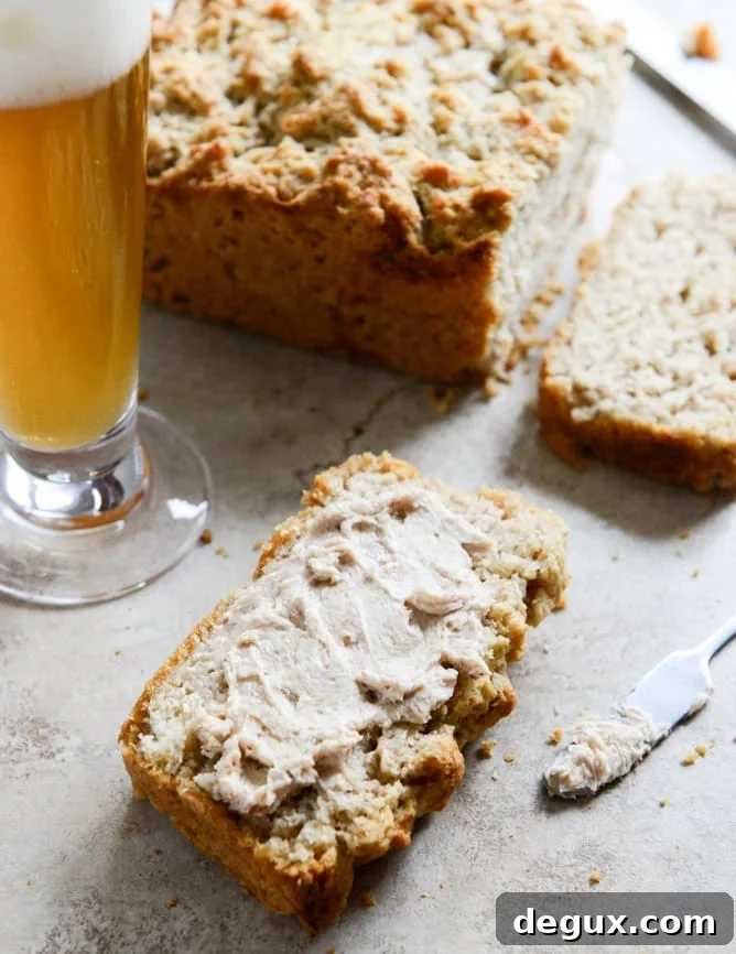 White Cheddar Beer Bread I howsweeteats.com