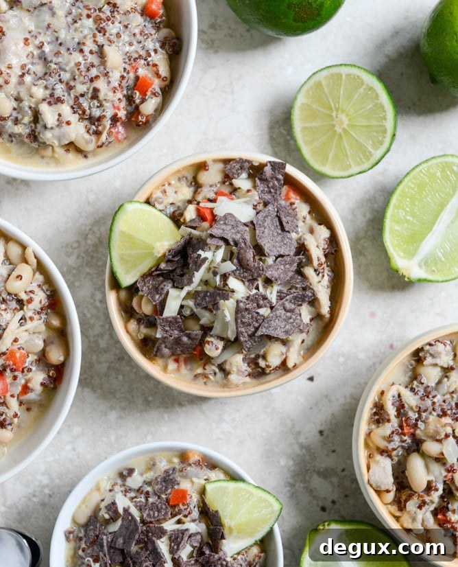 White Chicken Quinoa Chili I howsweeteats.com White Chicken Quinoa Chili I howsweeteats.com