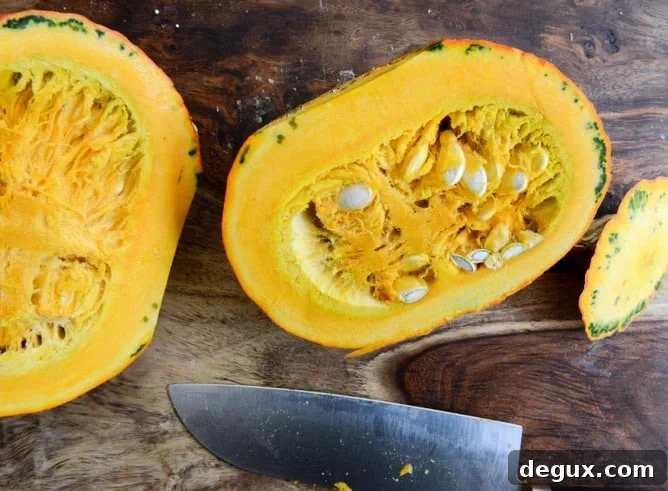 How To Make Homemade Pumpkin Puree I howsweeteats.com How To Make Homemade Pumpkin Puree I howsweeteats.com