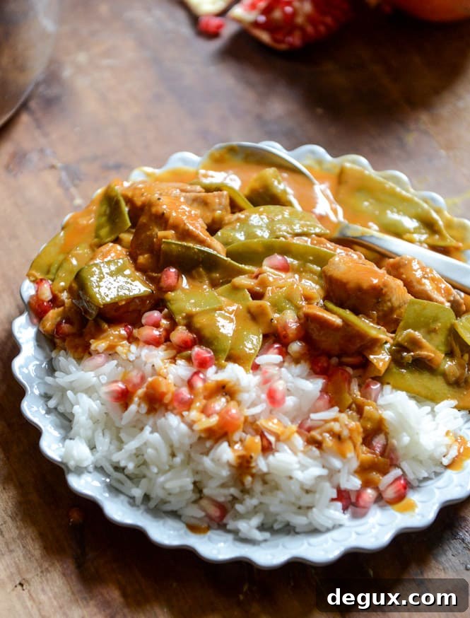 Thai Curry Pomegranate Chicken I howsweeteats.com Thai Curry Pomegranate Chicken I howsweeteats.com