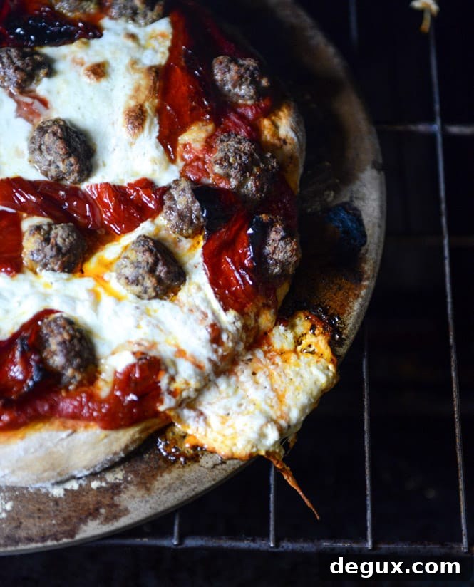 Mini Meatball Pizza with Fresh Mozzarella + Roasted Red Peppers I howsweeteats.com Mini Meatball Pizza with Fresh Mozzarella + Roasted Red Peppers I howsweeteats.com