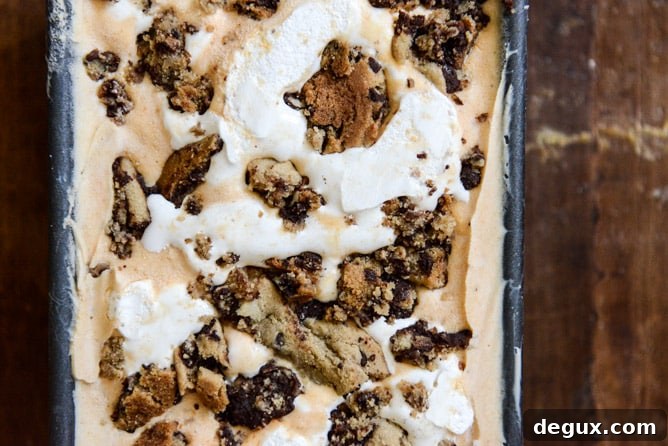 Chocolate Chip Cookies and Cream Pumpkin Marshmallow Ice Cream I howsweeteats.com Chocolate Chip Cookies and Cream Pumpkin Marshmallow Ice Cream I howsweeteats.com