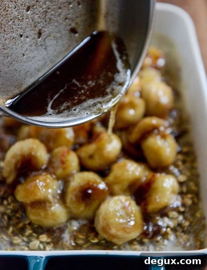 Eggnog Baked Oatmeal with Caramelized Bananas and Vanilla Bean Brown Butter I howsweeteats.com