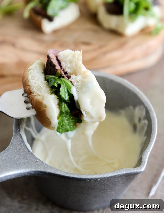 seared filet fondue sliders I howsweeteats.com seared filet fondue sliders I howsweeteats.com