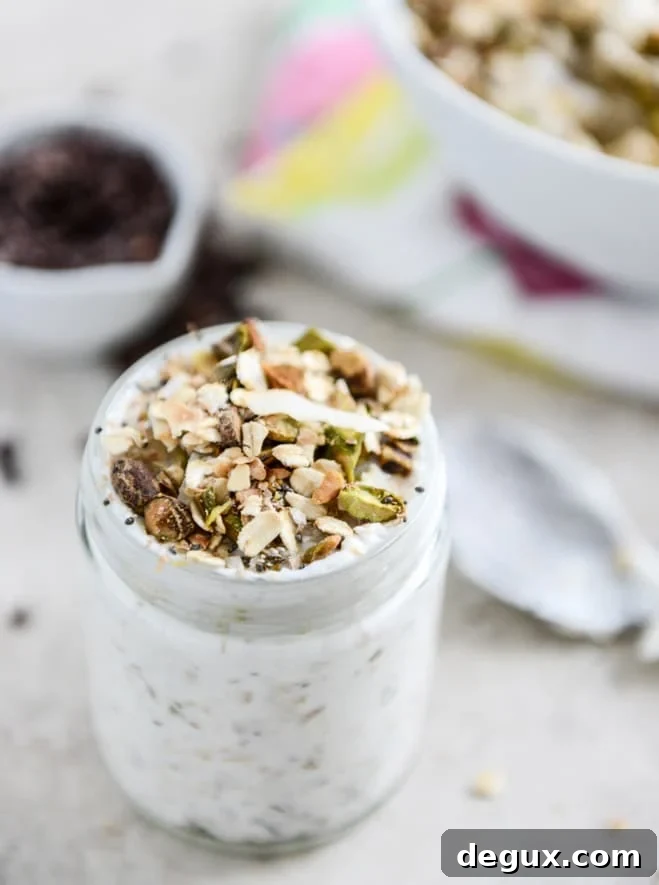 toasted pistachio and pineapple muesli I howsweeteats.com