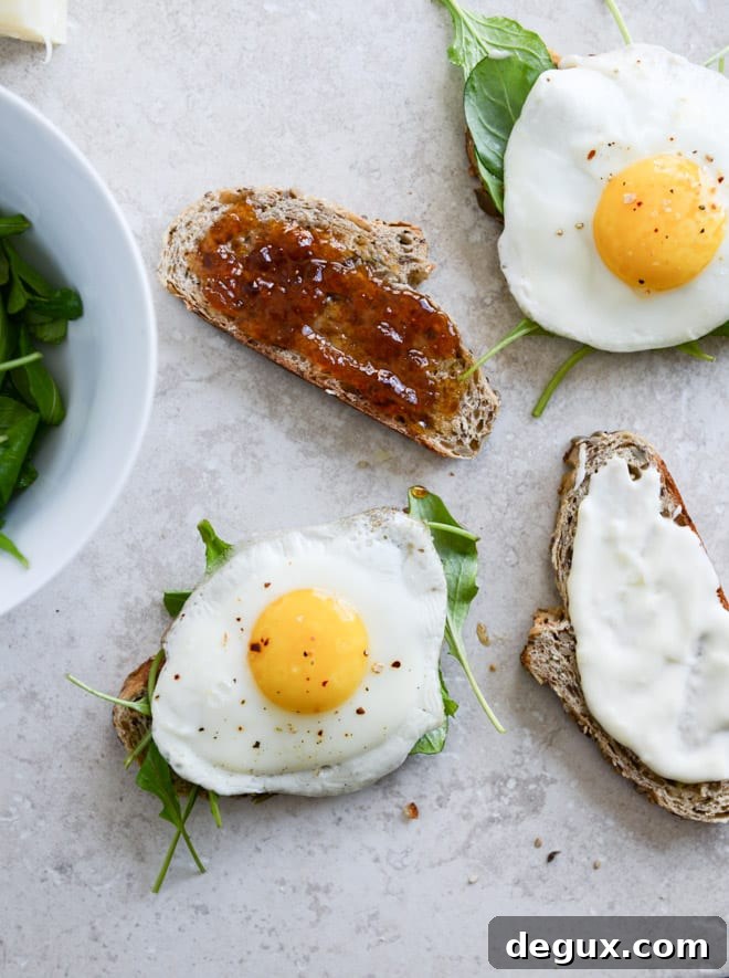 Gruyere, Fig Jam and Arugula Breakfast Sandwiches I howsweeteats.com Gruyere, Fig Jam and Arugula Breakfast Sandwiches I howsweeteats.com