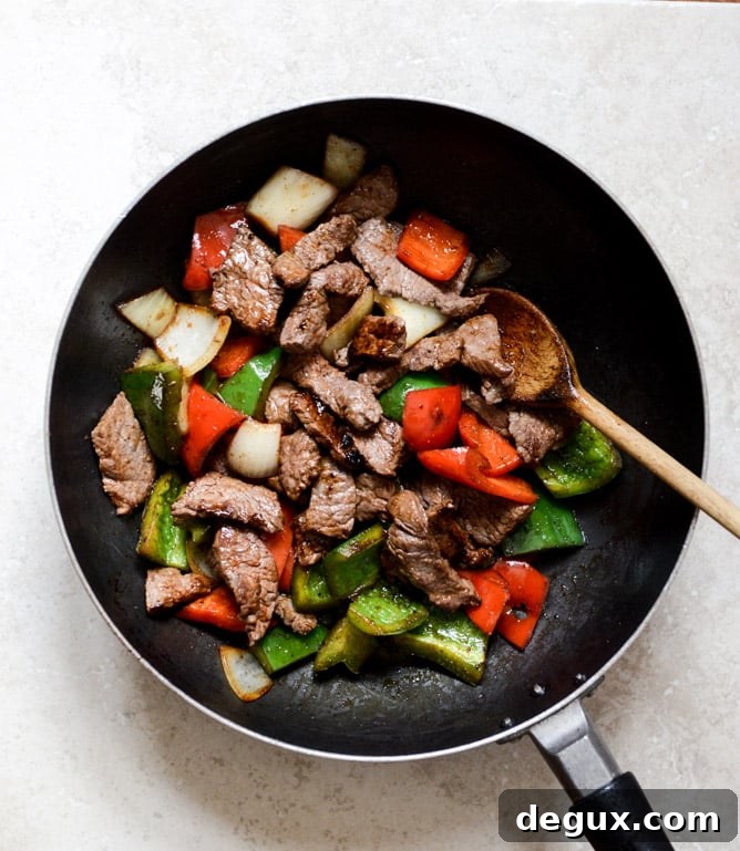 Chili Garlic Beef Stir Fry with Coconut Rice I howsweeteats.com Chili Garlic Beef Stir Fry with Coconut Rice I howsweeteats.com
