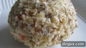 Easy Cheeseball Easy Cheeseball