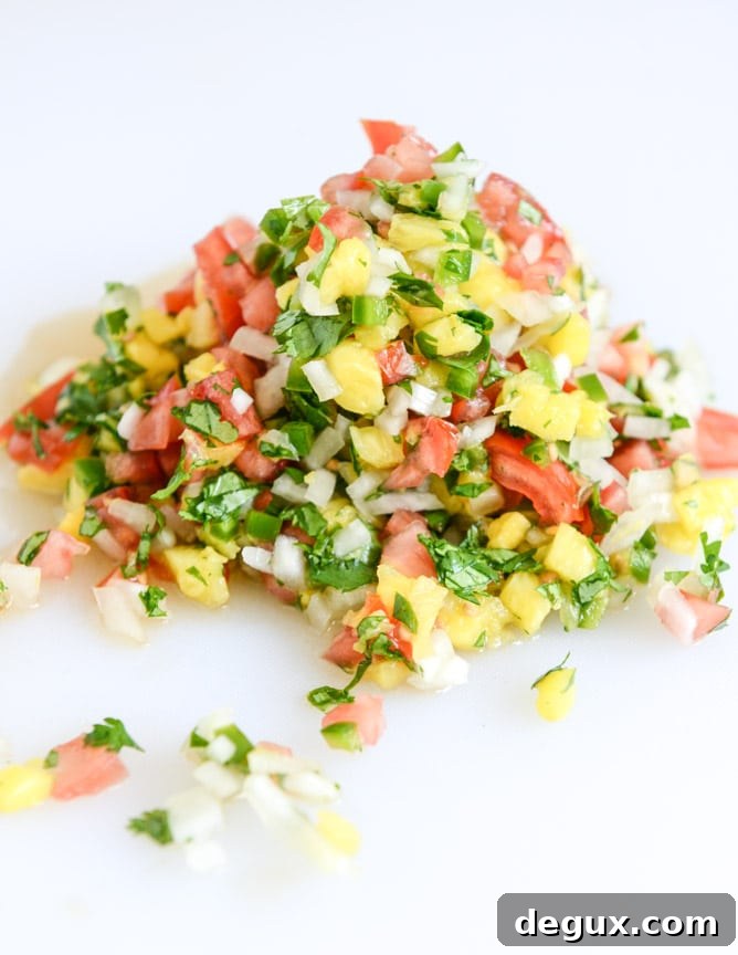 ginger garlic steak tacos with pineapple pico I howsweeteats.com