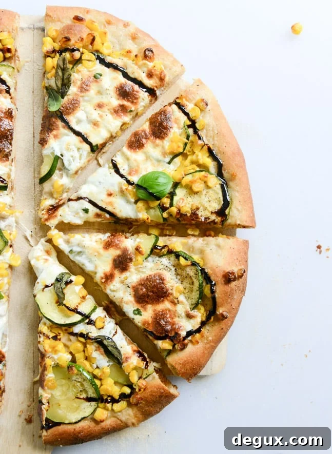 sweet corn, zucchini and fresh mozzarella pizza I howsweeteats.com