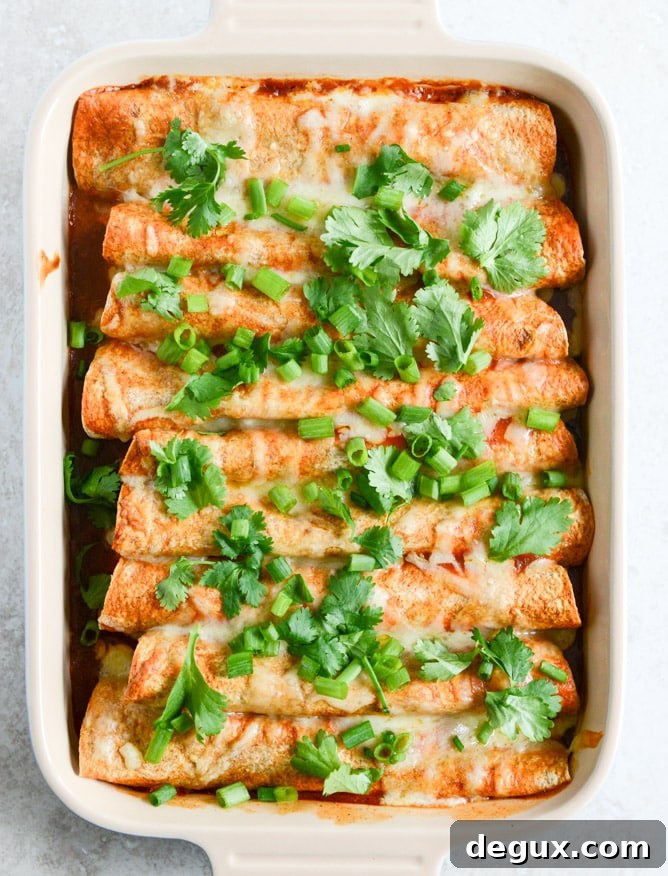 200 Game-Day Recipes for Football Season: Crowd-Pleasing Snacks & Dips 8 200 recipes for football season! I howsweeteats.com