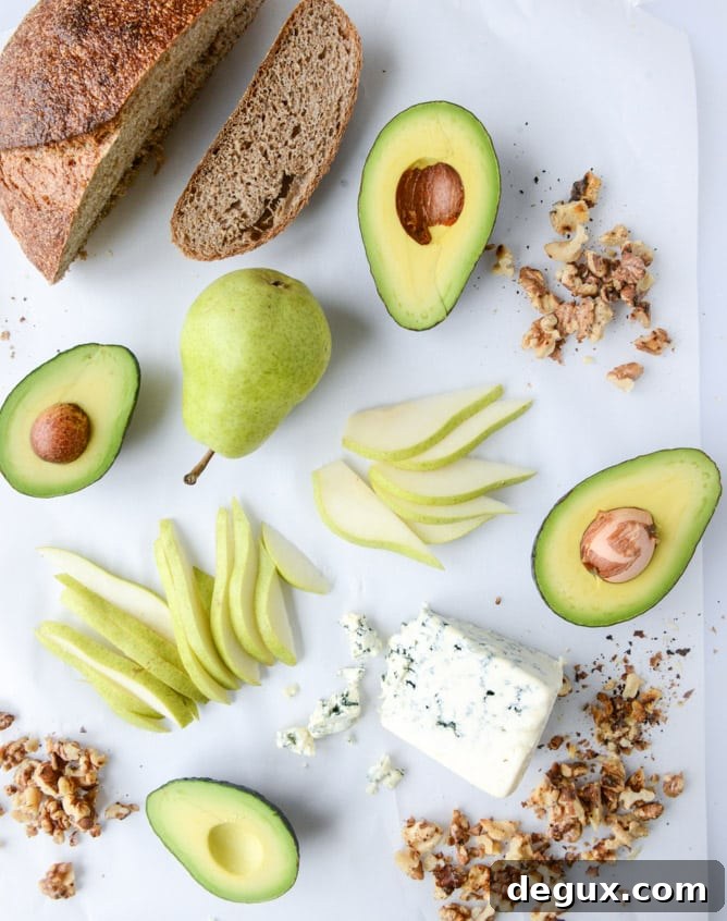 autumn avocado toast with pears, gorgonzola and cinnamon toasted walnuts I howsweeteats.com