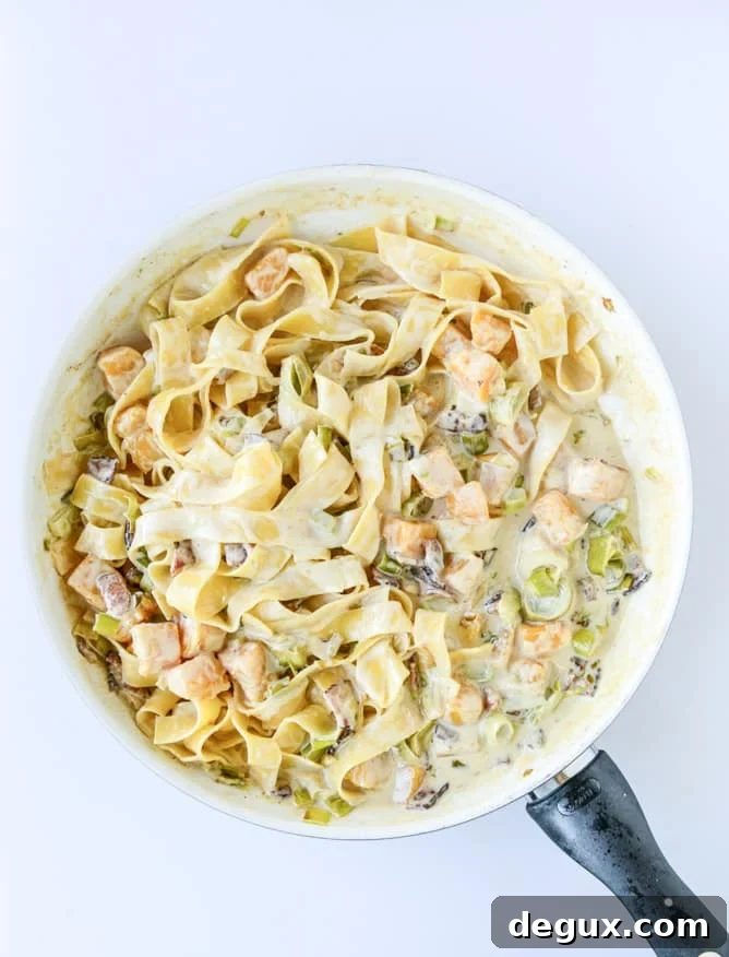 creamy butternut, bacon and leek pappardelle I howsweeteats.com
