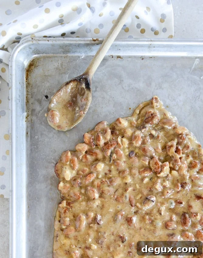 Vanilla Bean Bacon Almond Brittle Recipe 6 bacon almond brittle with vanilla beans I howsweeteats.com