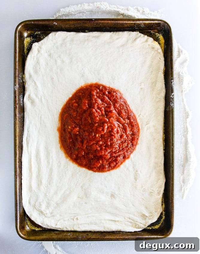 Ultimate Meat Lovers Pizza Recipe: Loaded Pepperoni & Sausage Pie 4 meat lovers pizza I howsweeteats.com