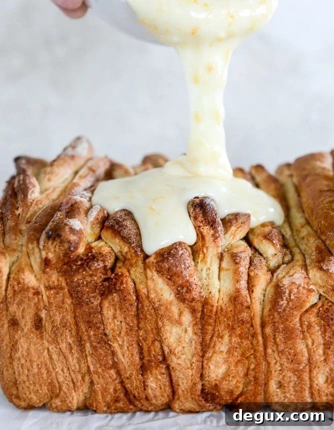 sweet orange cinnamon pull apart bread I howsweeteats.com