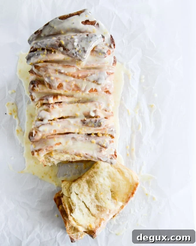 sweet orange cinnamon pull apart bread I howsweeteats.com