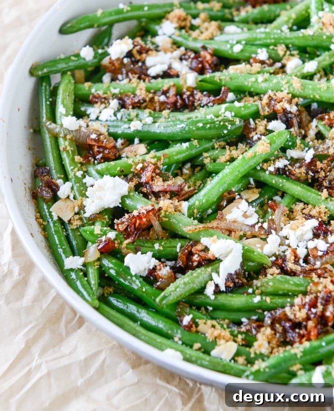 Loaded Skillet Toasted Green Beans Recipe 4 loaded skillet toasted green beans I howsweeteats.com