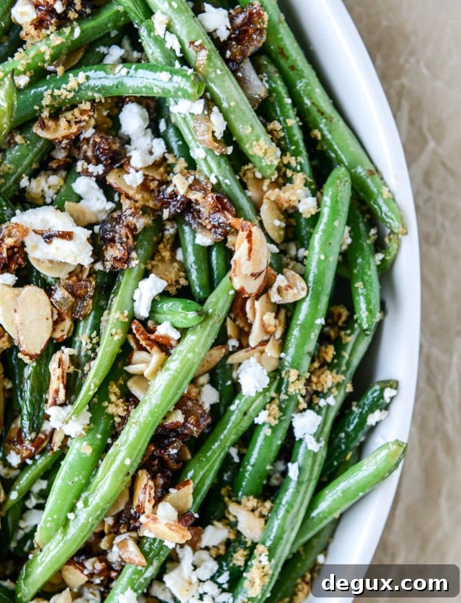 Loaded Skillet Toasted Green Beans Recipe 5 loaded skillet toasted green beans I howsweeteats.com