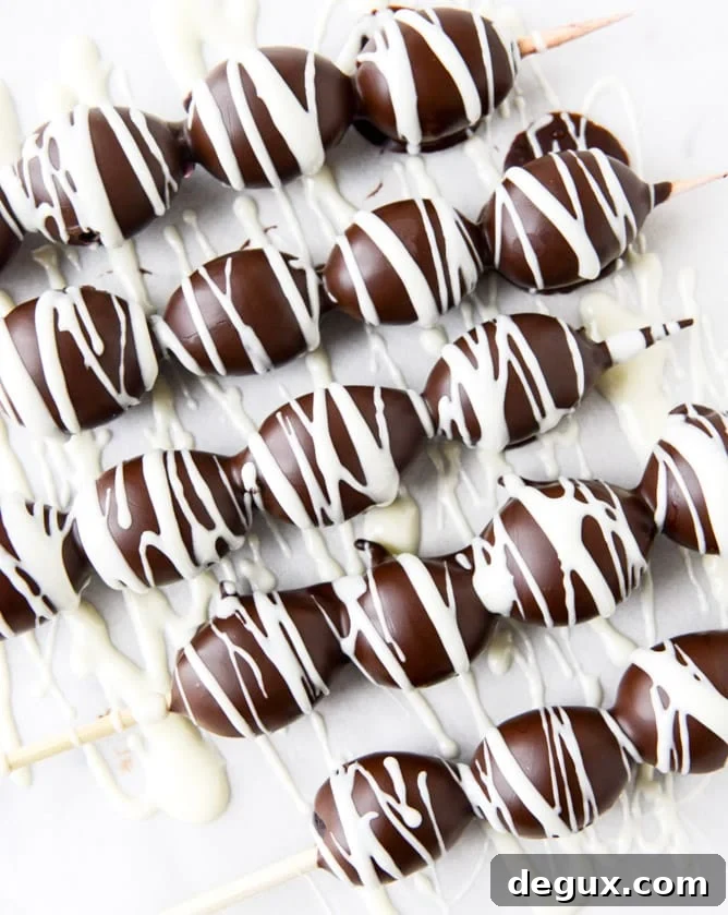 embarrassingly easy chocolate covered grape skewers I howsweeteats.com