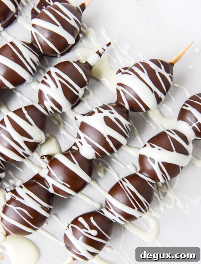 embarrassingly easy chocolate covered grape skewers I howsweeteats.com