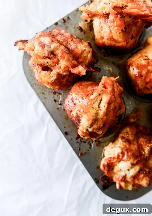 pepperoni pizza pull apart breads I howsweeteats.com
