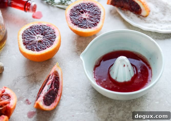 Spicy Vanilla Blood Orange Bourbon Smash Recipe 3 blood orange bourbon smash with spicy vanilla sugar I howsweeteats.com