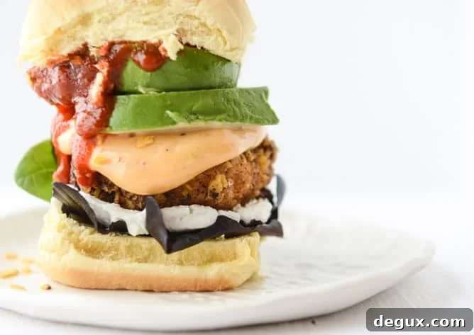 Chipotle Salmon Sliders with Crispy Tortilla Crust 8 tortilla crusted chipotle salmon sliders I howsweeteats.com