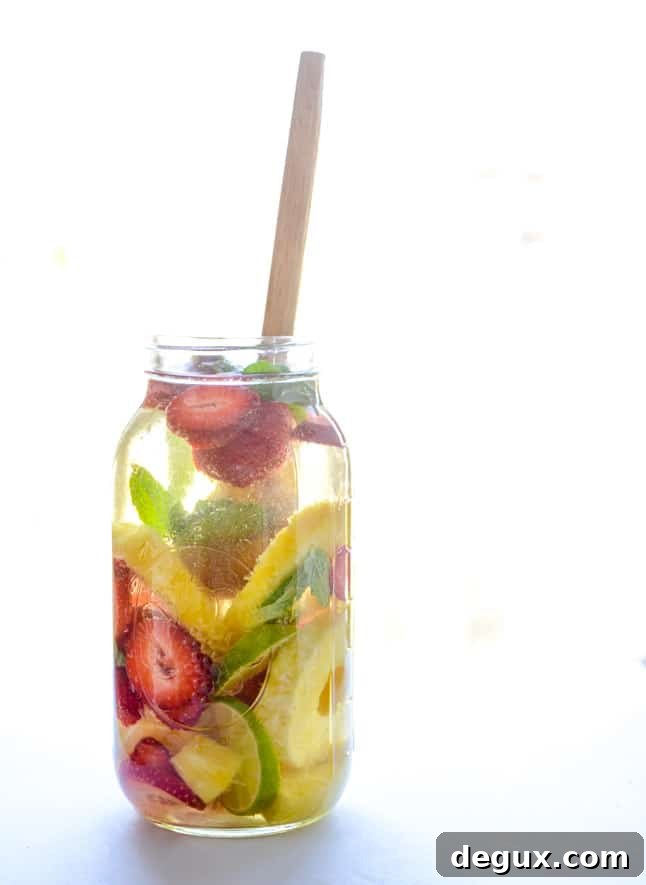 pineapple sangria I howsweeteats.com