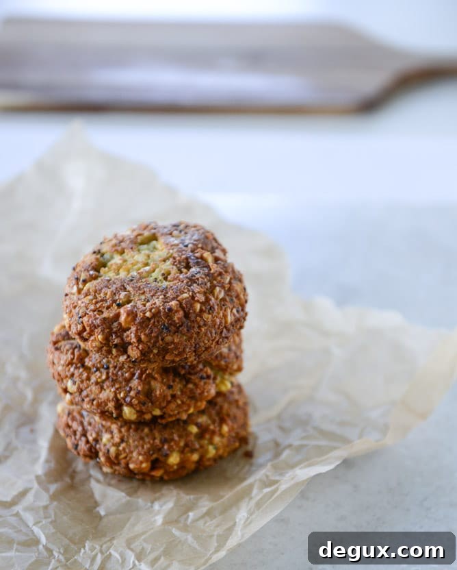 cheesy crunchy crispy chickpea burgers I howsweeteats.com