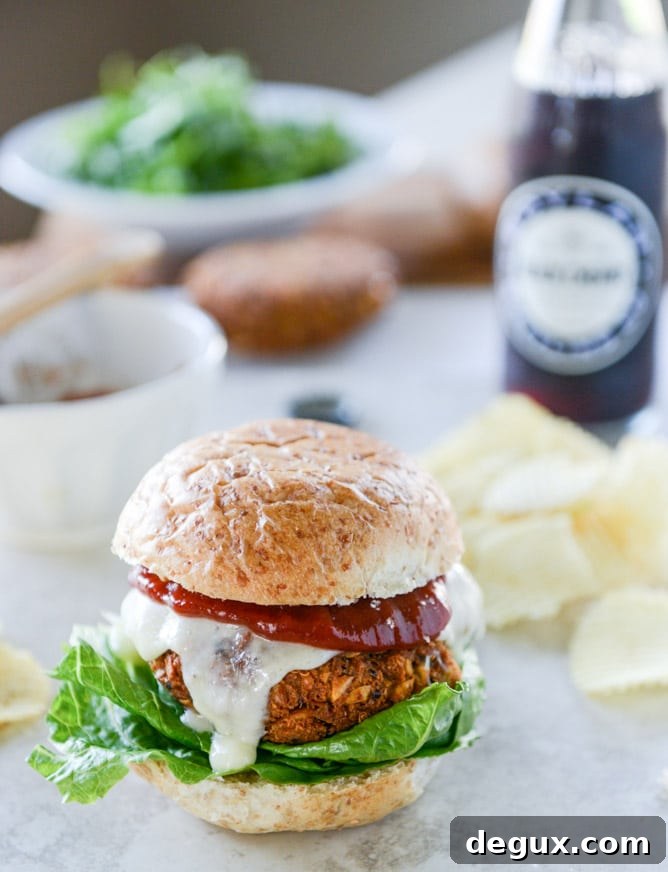 cheesy crunchy crispy chickpea burgers I howsweeteats.com