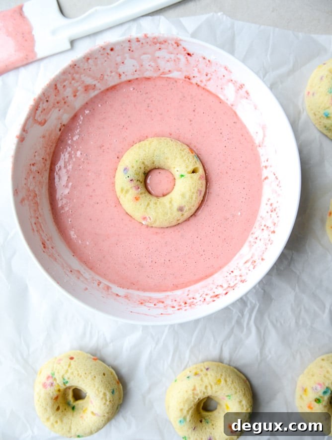 strawberry buttermilk sprinkle donuts I howsweeteats.com